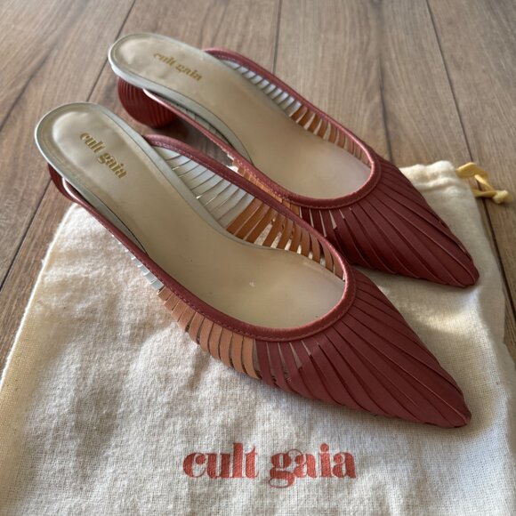 Cult Gaia Alia Mule in Pink & Tan - Picture 7 of 7